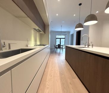 For Lease - 734 Avenue Road, Toronto, Ontario - Photo 1