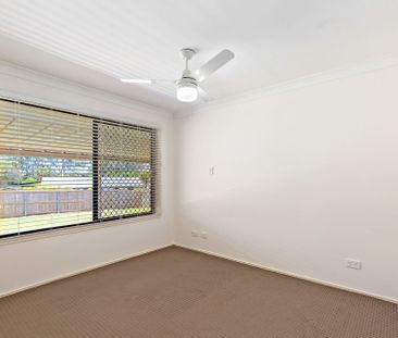 Helensvale - Photo 2