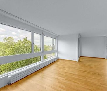 Charming apartment with great views - Photo 1