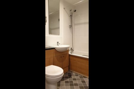 Studio Flat, Winchester Road, SO16 - Photo 4