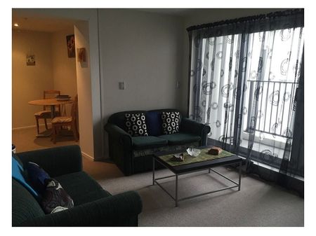 Wellington Central - 3 Bedrooms - Photo 2