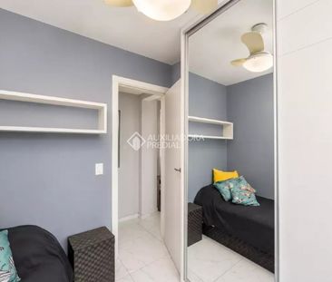 Apartamento com 3 quartos e 69m² para alugar em Passo da Areia, Por... - Photo 2
