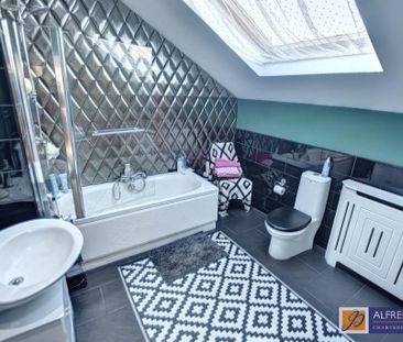 3 bedroom terraced house to rent - Photo 2