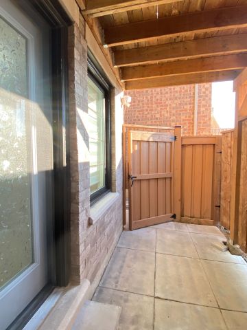 For Lease - 30 MEADOW VISTA Crescent Unit# Basement-Legal walk out, East Gwillimbury, Ontario - Photo 3