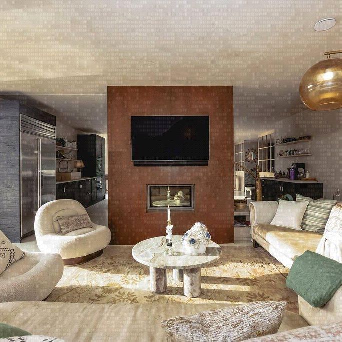 6 bedroom detached house to rent - Photo 1