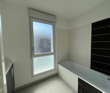 Location Appartement 3 pièces 66m² FROUZINS 31270 - Photo 2