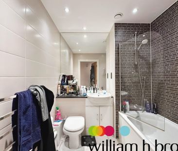 Burgess Springs, City Park West, Chelmsford - Photo 5