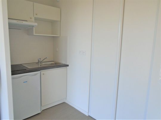 Location Appartement 1 pièce 22m² VILLENAVE D ORNON 33140 - Photo 1
