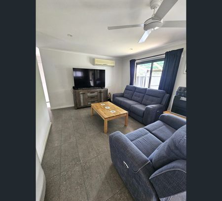 55 Feathertop Circuit, Thurgoona, NSW 2640 - Photo 3