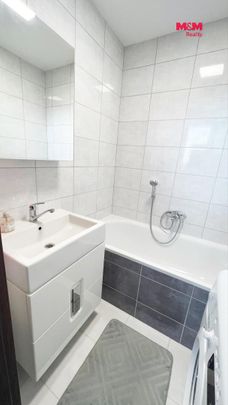 Pronájem bytu 2+1 57 m² - Photo 1
