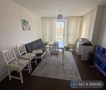 2 bedroom flat to rent - Photo 2