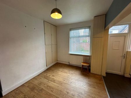 2 bedroom terraced house to rent - Photo 4