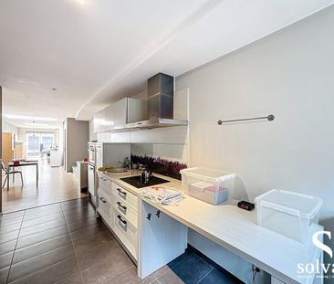 Rijwoning met 2 slaapkamers en zonnig terras! - Photo 4