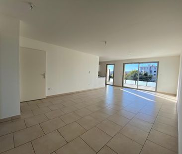 Location Appartement 3 pièces 75m² VALENCE 26000 - Photo 2