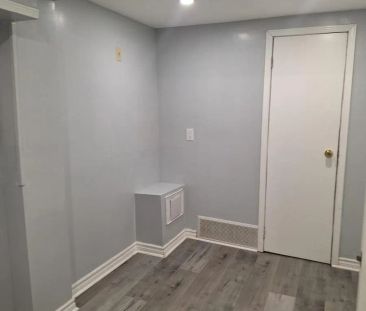 6387 CHAUMONT CRESCENT - Photo 3