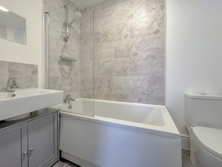 2 bedroom end of terrace house to rent - Photo 5