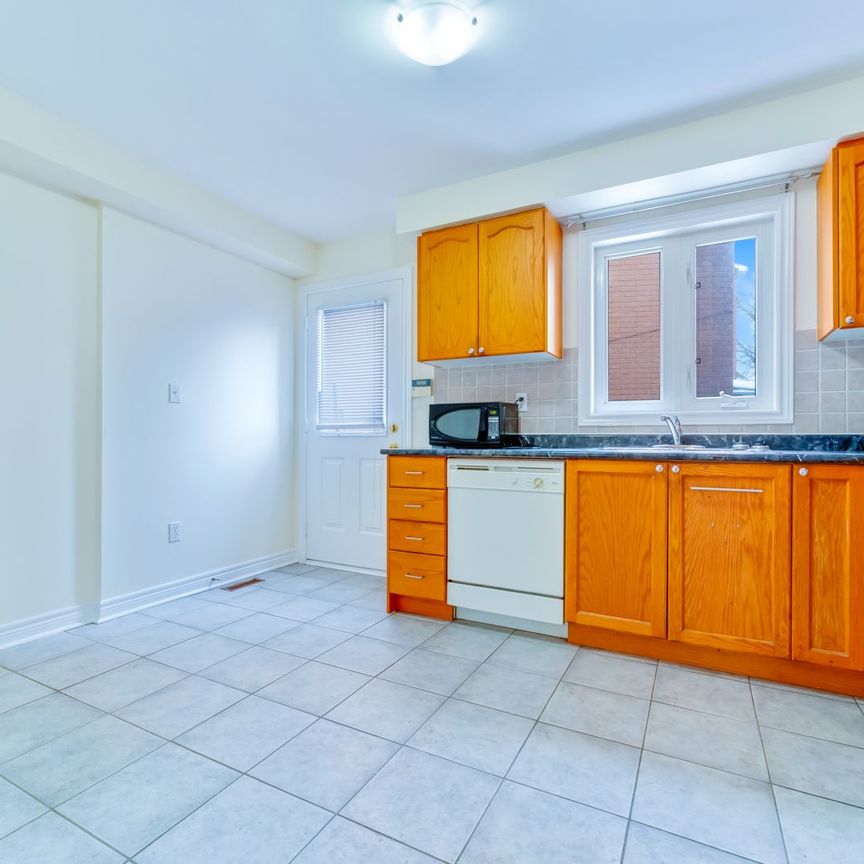 For Lease - 16B Gower Street Unit# Main, Toronto, Ontario - Photo 1