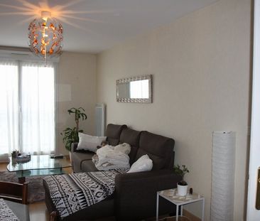 Location Appartement 2 pièces 43m² ST DENIS DE L HOTEL 45550 - Photo 4