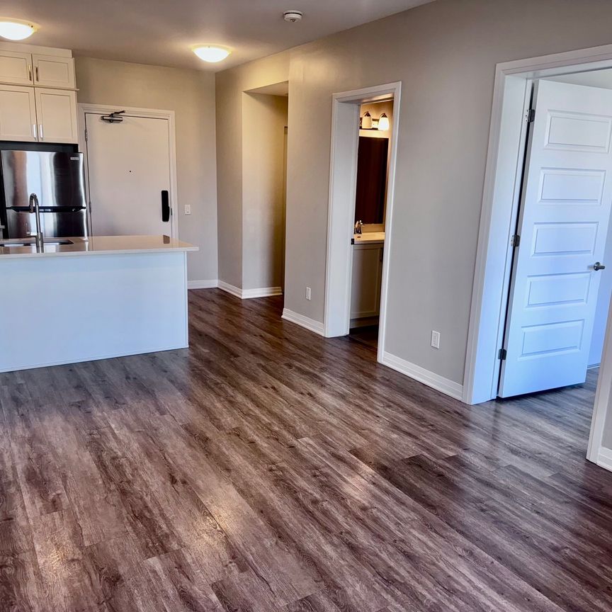 For Lease - 95 Dundas Street Unit# 511, Oakville, Ontario - Photo 1