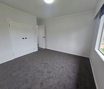 Freshly Renovated 3 Bedroom Home - Photo 1