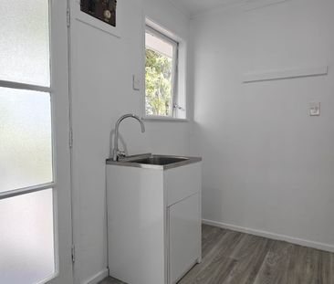 Property Management13A Aralia Road, Sunnynook - House for Rent - Photo 3