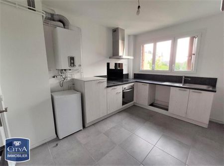 Location Appartement 2 pièces 55m² LA SOUTERRAINE 23300 - Photo 3