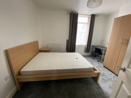 Room in a Shared House, Humber Road, NG9 - Photo 4