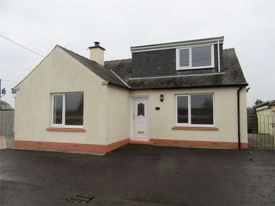 An attractive property on the outskirts of Dumfries offering newly decorated spacious accommodation. No pets. - Photo 1