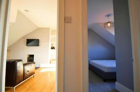 St. Helens Road, Hastings, TN34 - Photo 2