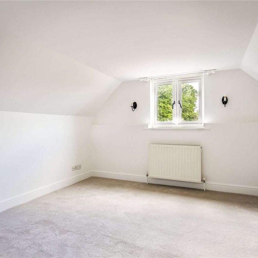 An attractive 3 bedroom cottage to rent. - Photo 1