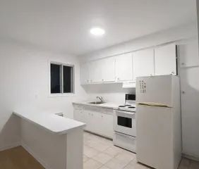 1 room apartment of 33m² in Montreal - Photo 1