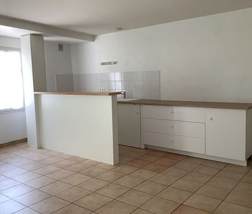 A louer appartement de type F2 - centre ville Carentan - plain pied - Photo 3