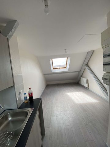 Location Appartement 2 pièces 22m² - Photo 3