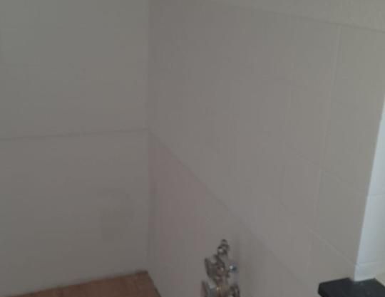 helle, freundliche 2-Zimmer-Wohnung mit Balkon ab sofort frei - Foto 1