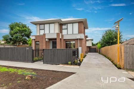 Convenient Family Home!! - Photo 2