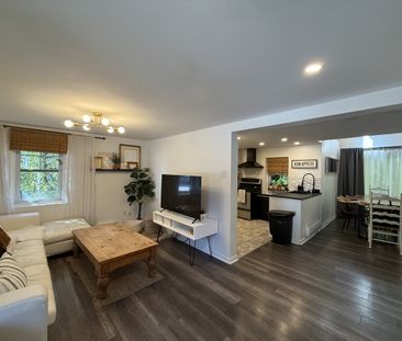 Vieux Sainte-Rose : Superbe appartement 3 chambres entièrement meub... - Photo 1