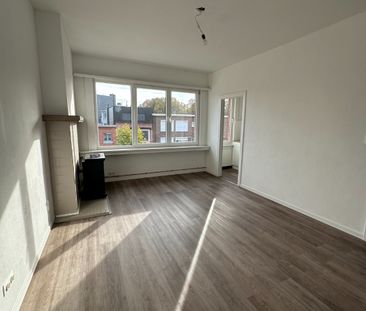 Lichtrijk 2 slaapkamer appartement - Photo 3