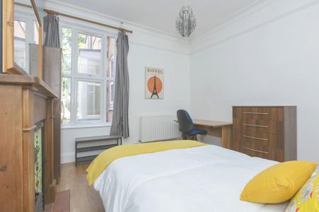 5 bedroom terraced house to rent - Photo 5