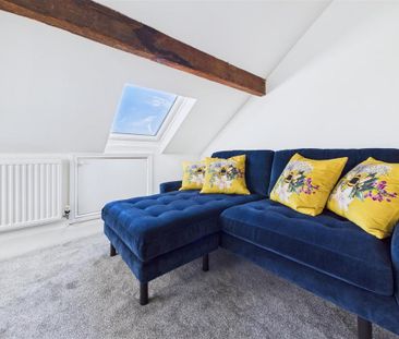 3 bedroom flat to rent - Photo 1