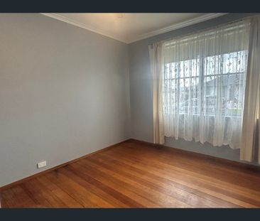 4 Banksia Court, Newcomb, Vic 3219 - Photo 1