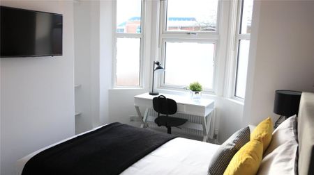 1 bedroom in a house share to rent - Photo 5