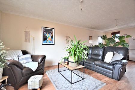 1 bedroom maisonette to rent - Photo 2