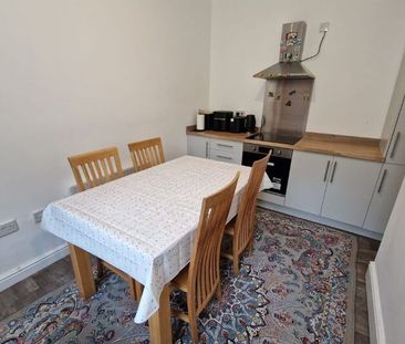 Flat 3, Preston New Road, Blackburn, Lancs, BB2 6BH - Photo 4