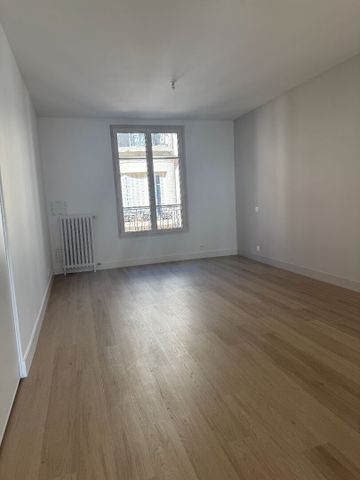 Appartement Paris 3 pièce(s) 97 m2 - Photo 3