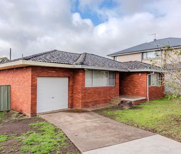 Renovated 3 Bedroom Home - Photo 6