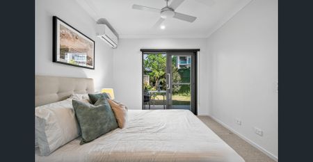 57 Delta Circuit, Hope Island, Qld 4212 - Photo 2