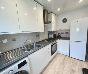 Ballayne Drive, Glasgow, G69 - Photo 5