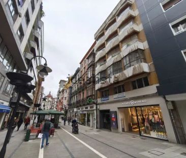 Alquiler de piso en Calle Palacio Valdés, 6 - Photo 2
