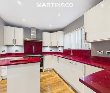 4 bedroom semi-detached house to rent - Photo 2