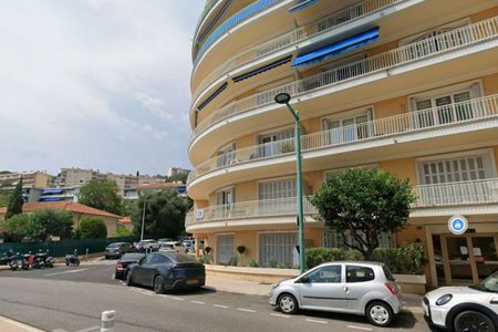 STUDIO meublé Proche Centre - Photo 2